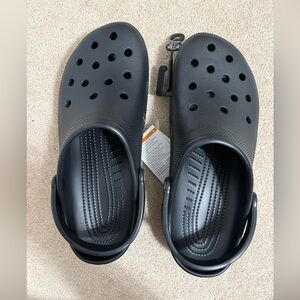 CROCS Classic Clog in Black